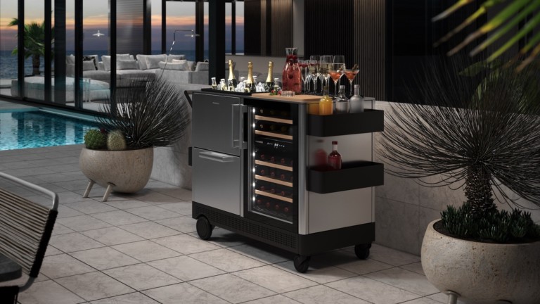 Dometic MoBar Series outdoor mobile bars entertain in any environment