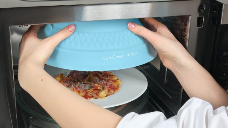 Duo Cover 2.0 all-in-one, space-saving microwave solution is a savior for the kitchen