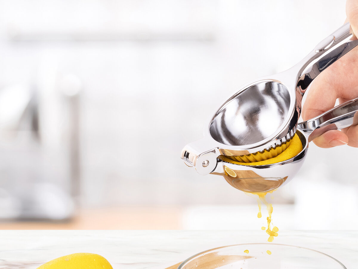 Zulay Kitchen Stainless Steel Lemon Squeezer has an easy to use, rust-resistant design